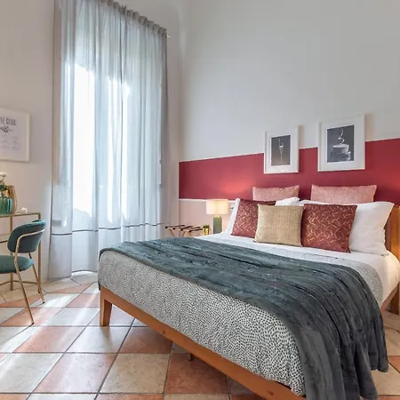 Wine Apartments Florence Pinot-2